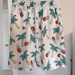 Shein Unisex Lightweight shorts. L Drawstring waist w/2 front pockets Palm trees